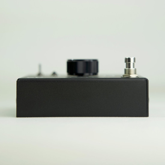 Collision Devices - Singularity - One Knob Fuzz / Distortion Collision Devices - Singularity - One Knob Fuzz / Distortion