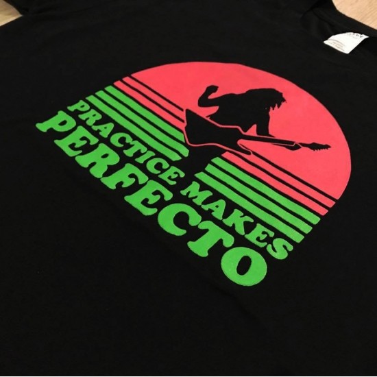PRACTICE MAKES PERFECTO SUNSET SILHOUETTE - BLACK